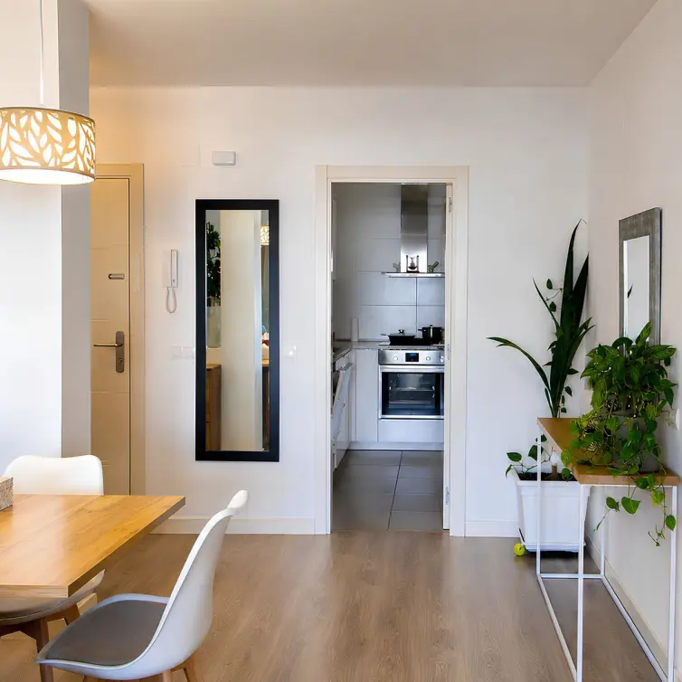 Venta de apartamento en planta media en La Campana