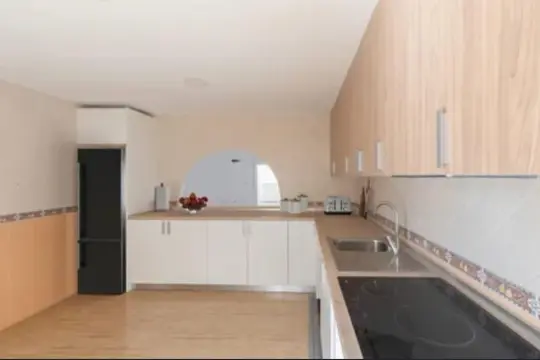 Image 7 thumb