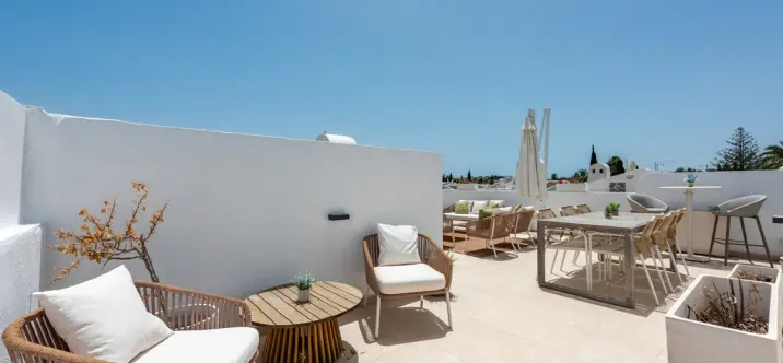 Продажа двухуровневого пентхауса в Nueva Andalucía 4