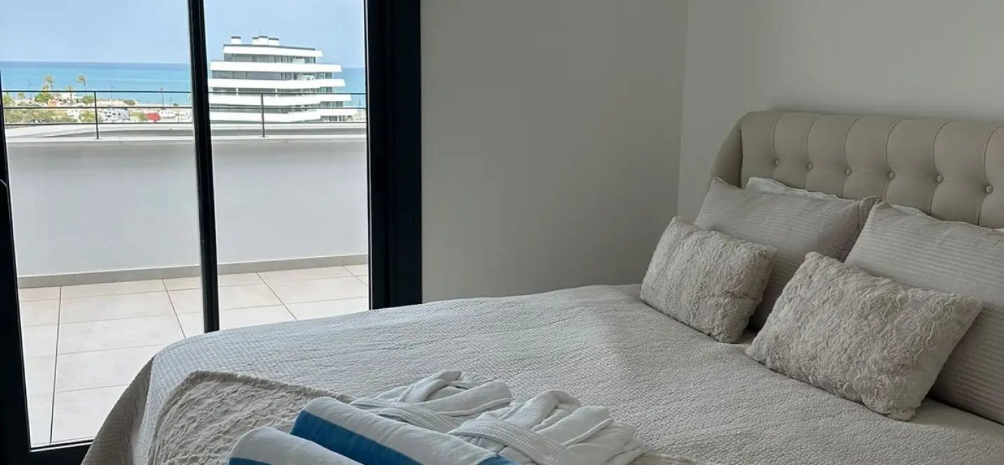 Sale of penthouse in Torremolinos 2