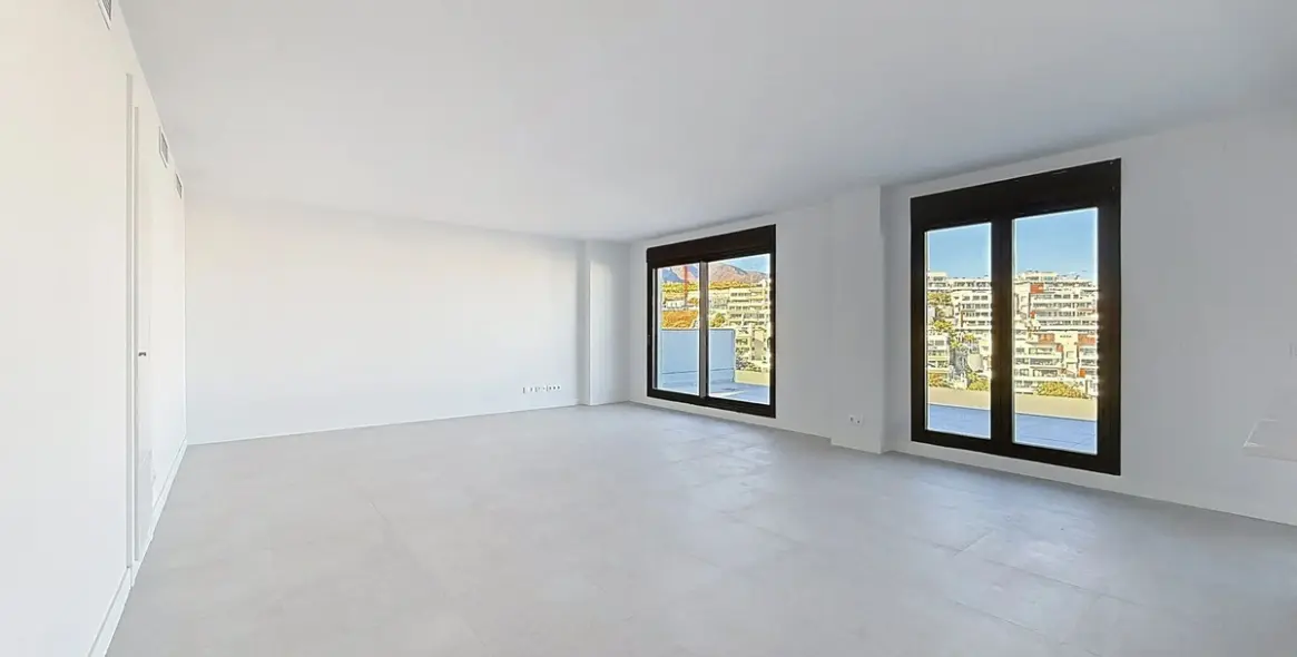 Продажа пентхауса в Estepona 8