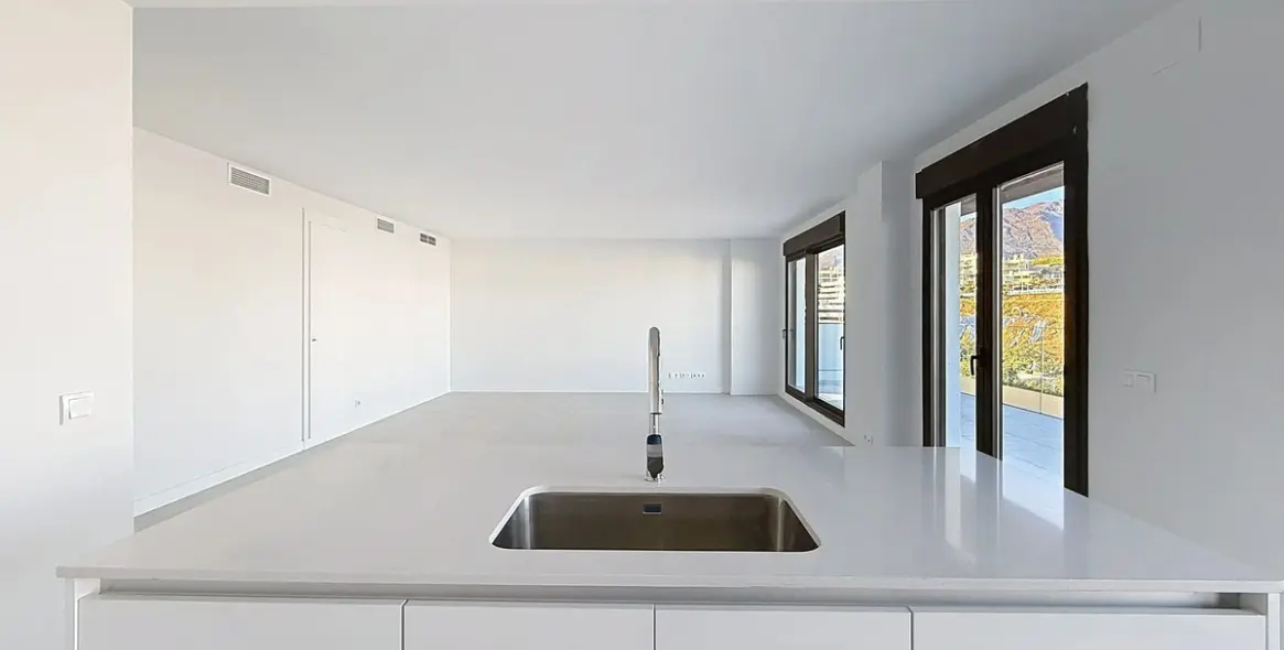 Продажа пентхауса в Estepona 13