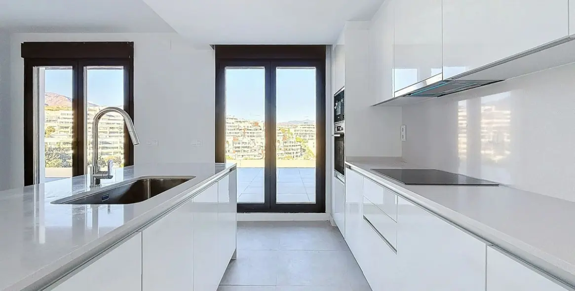 Продажа пентхауса в Estepona 14
