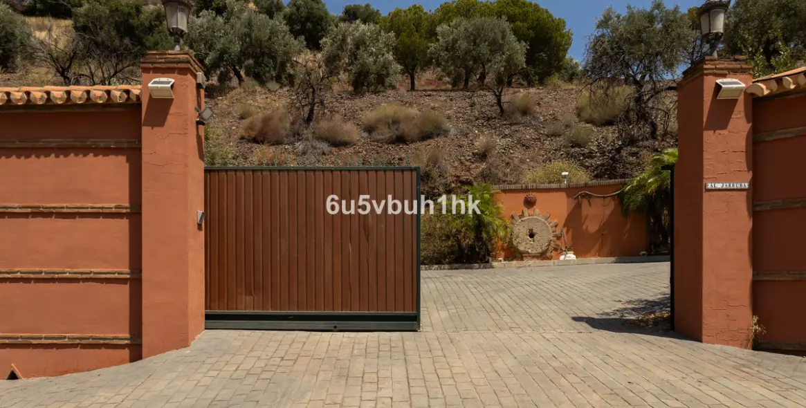 Venta de finca - cortijo en Almogia 5