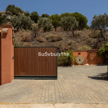 Venta de finca - cortijo en Almogia