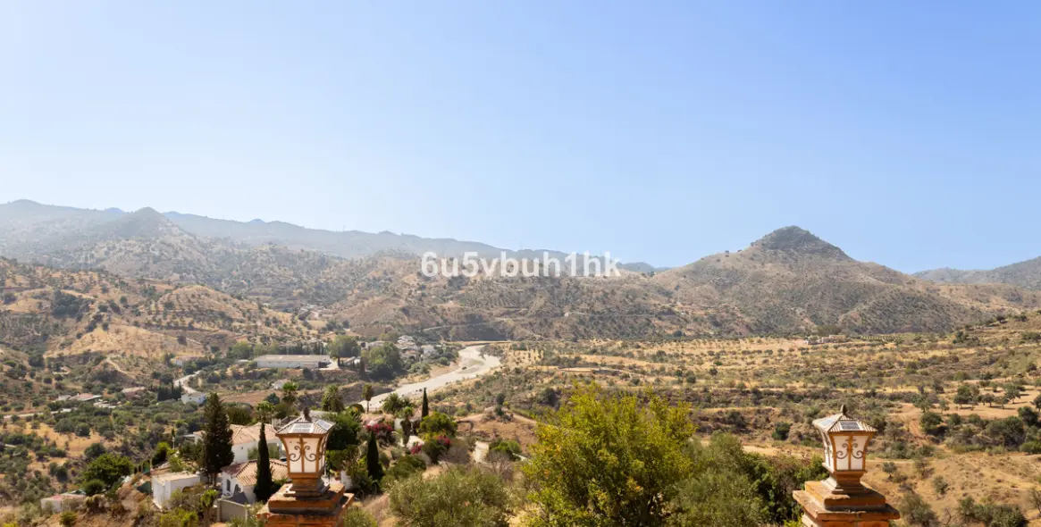 Venta de finca - cortijo en Almogia 18