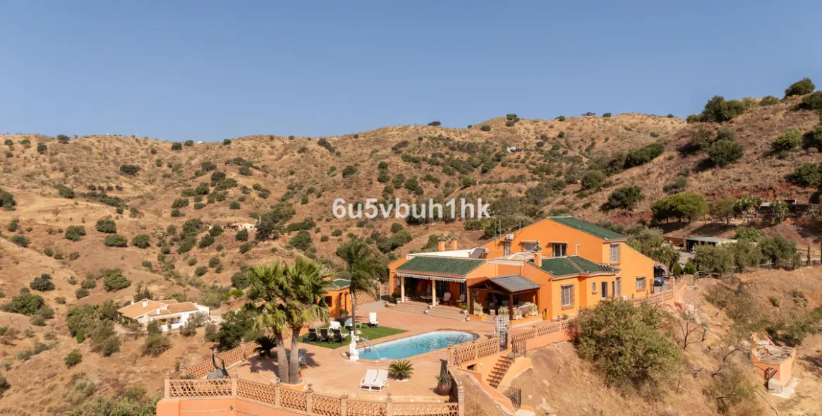Venta de finca - cortijo en Almogia 70