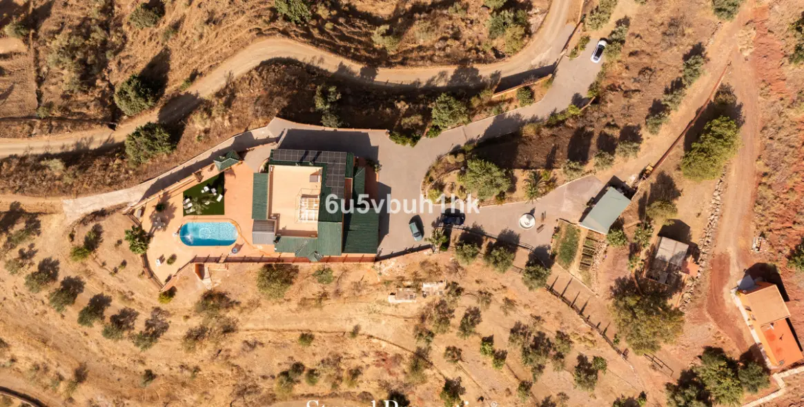 Venta de finca - cortijo en Almogia 72