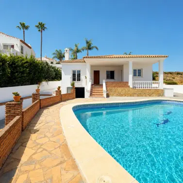 Venta de villa independiente en Estepona