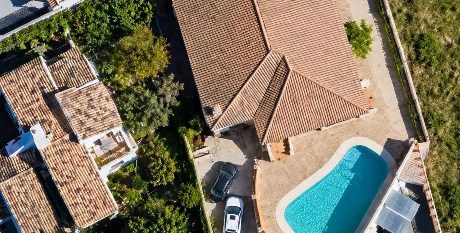 Sale of detached villa in Estepona 27