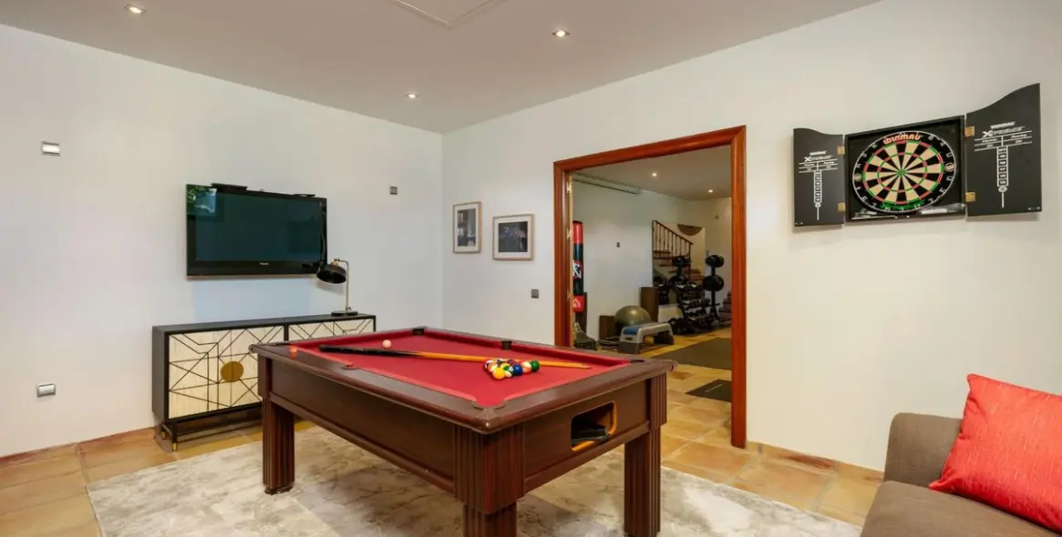 Venta de villa independiente en Benahavís 24