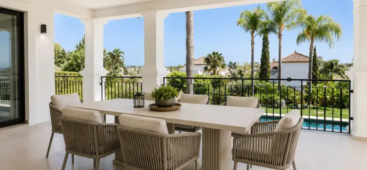 Venta de villa independiente en El Paraiso 3