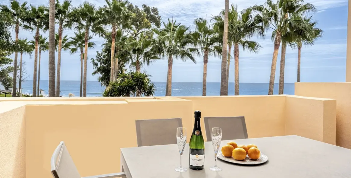 Long-term rent of penthouse in Estepona 3
