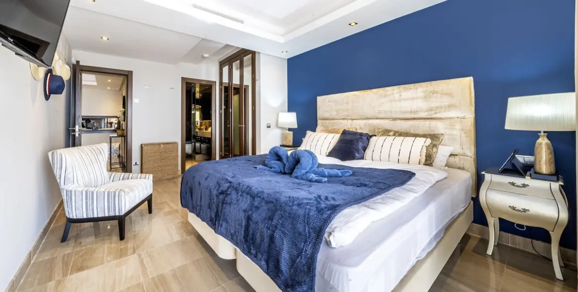 Long-term rent of penthouse in Estepona 13