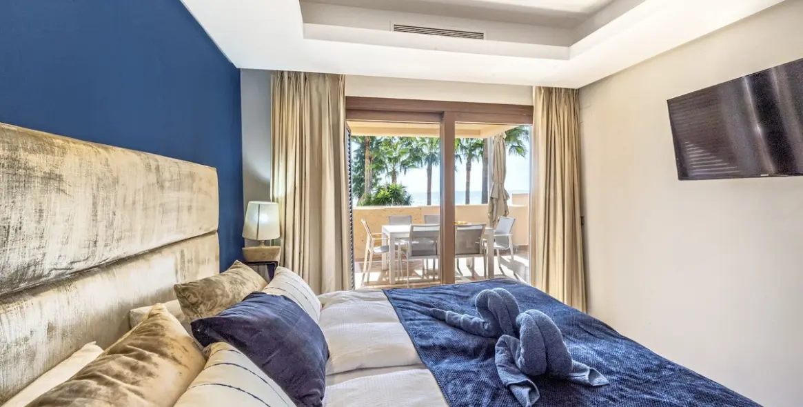 Long-term rent of penthouse in Estepona 15