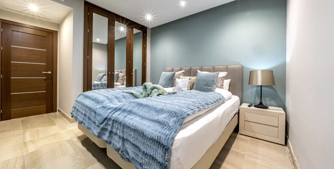 Long-term rent of penthouse in Estepona 17