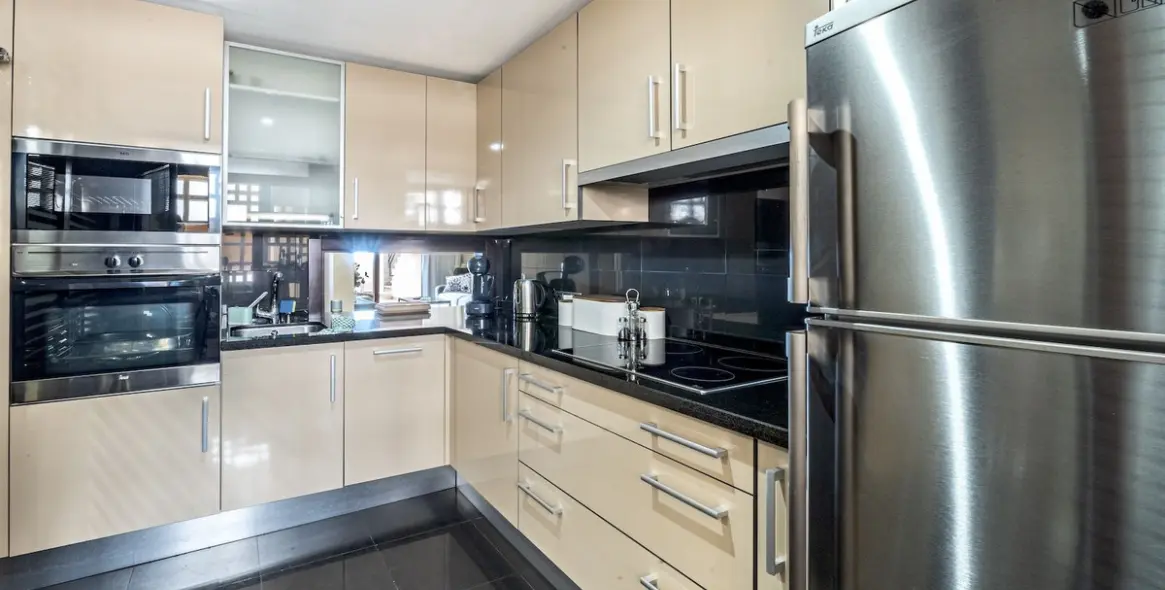 Long-term rent of penthouse in Estepona 18