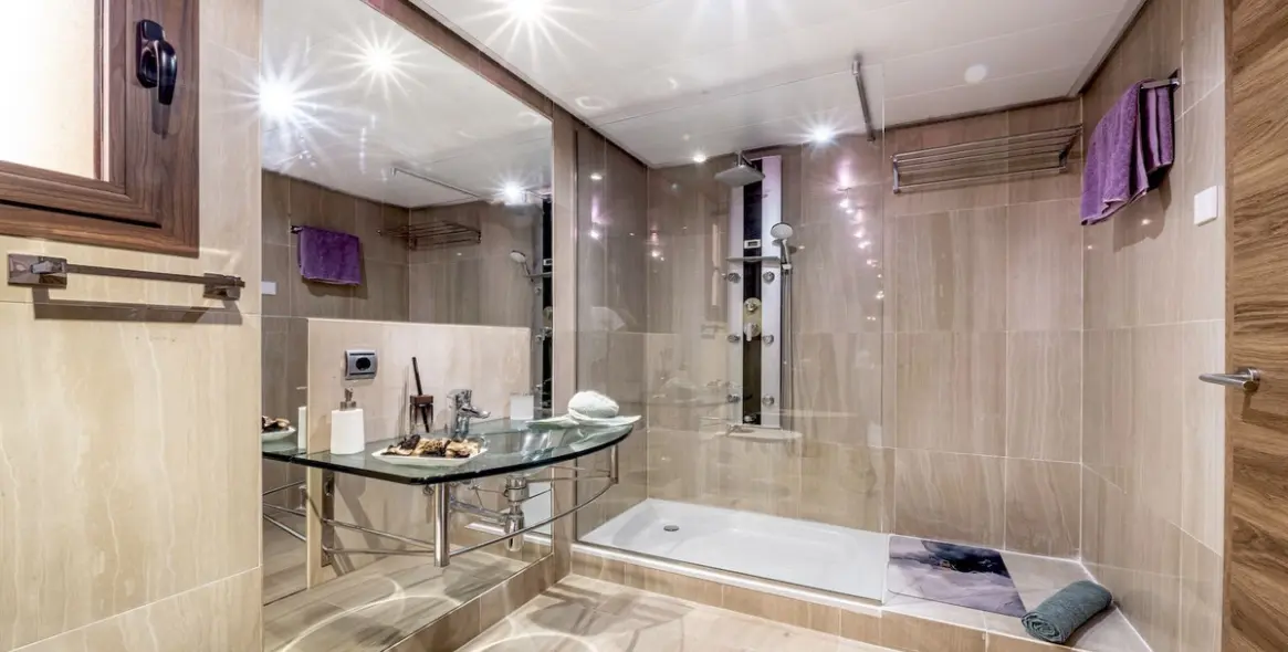 Long-term rent of penthouse in Estepona 20