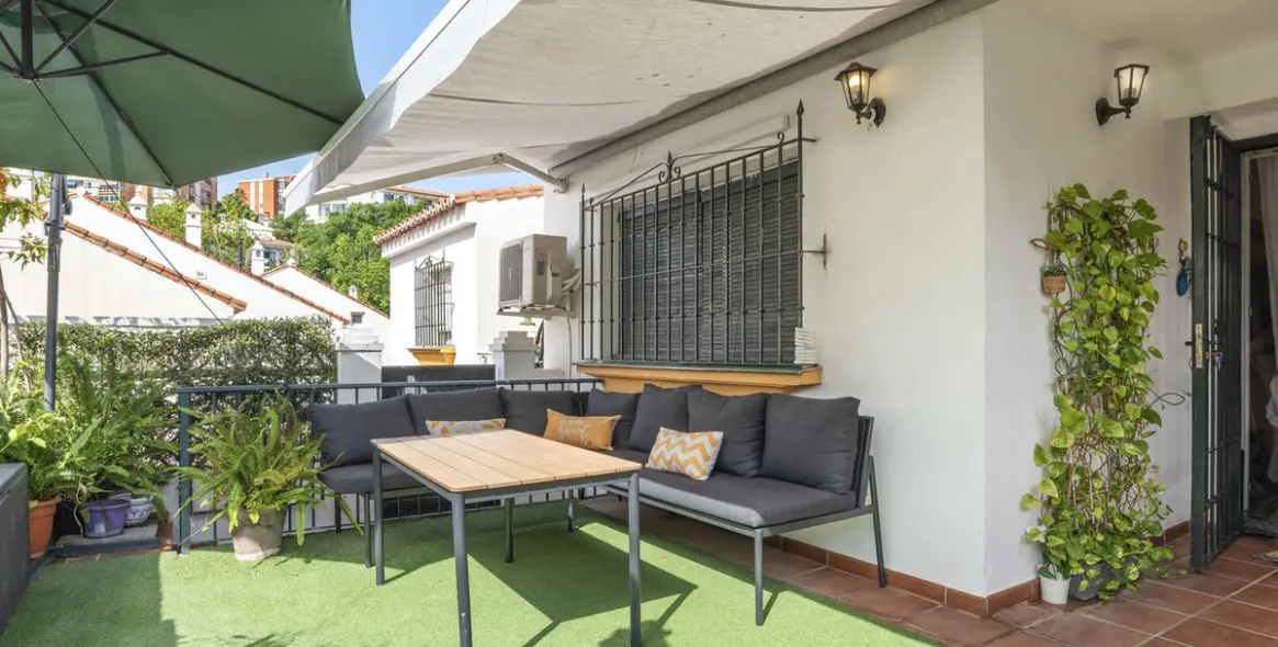Sale of townhouse in Torremolinos 2