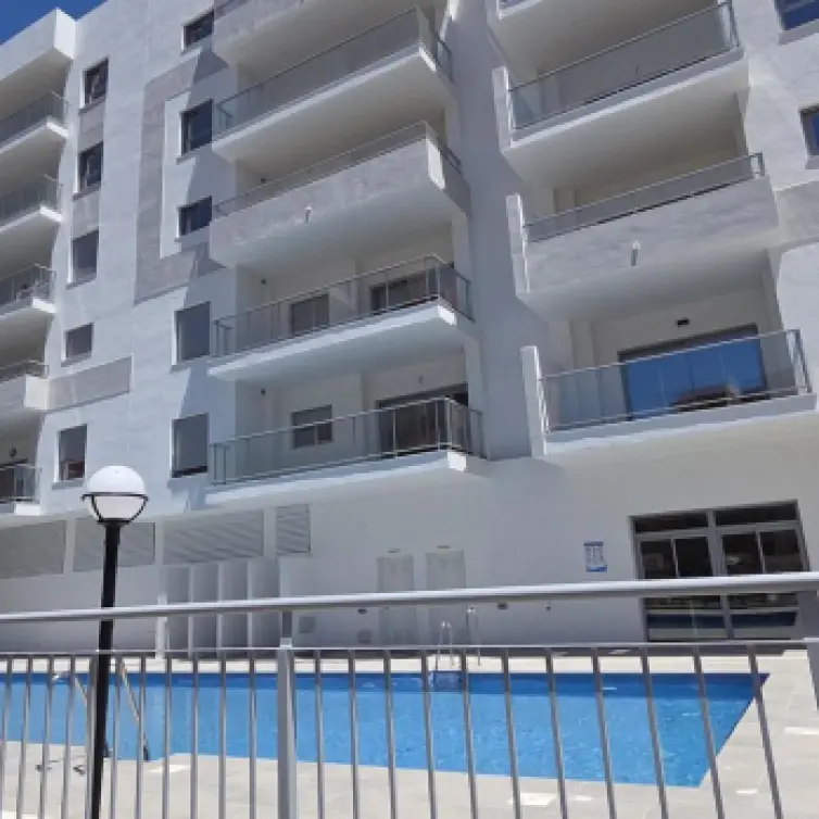 Продажа апартаментов на среднем этаже в Benalmadena