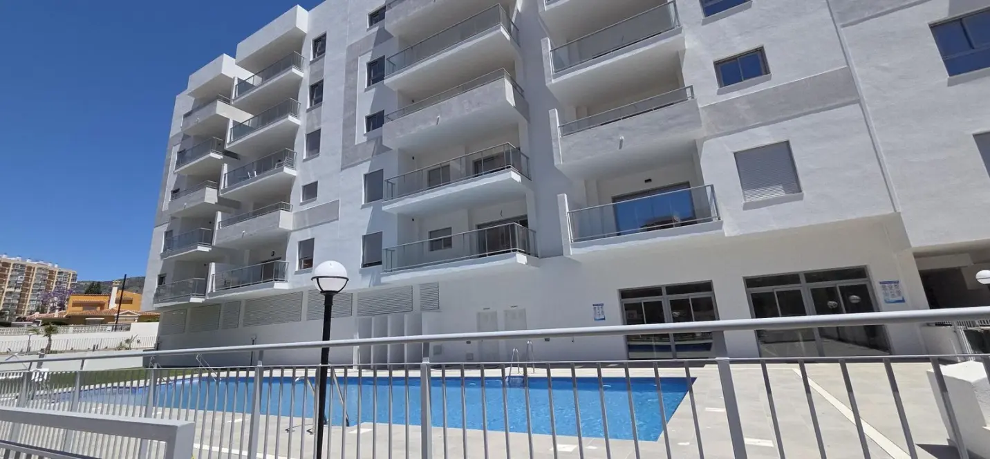 Продажа апартаментов на среднем этаже в Benalmadena 0