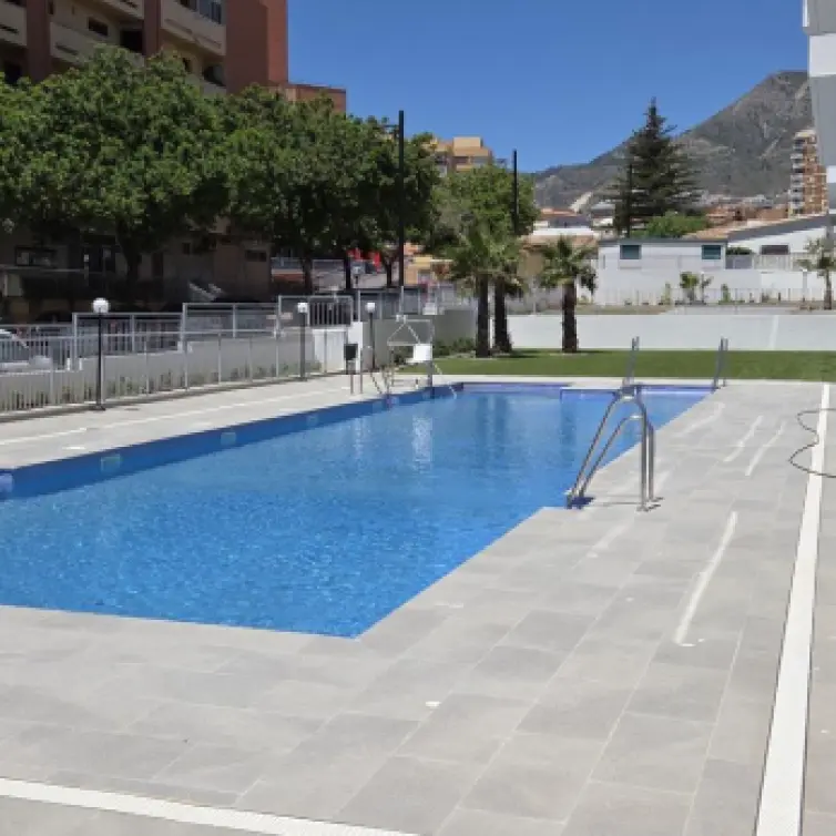 Продажа апартаментов на среднем этаже в Benalmadena