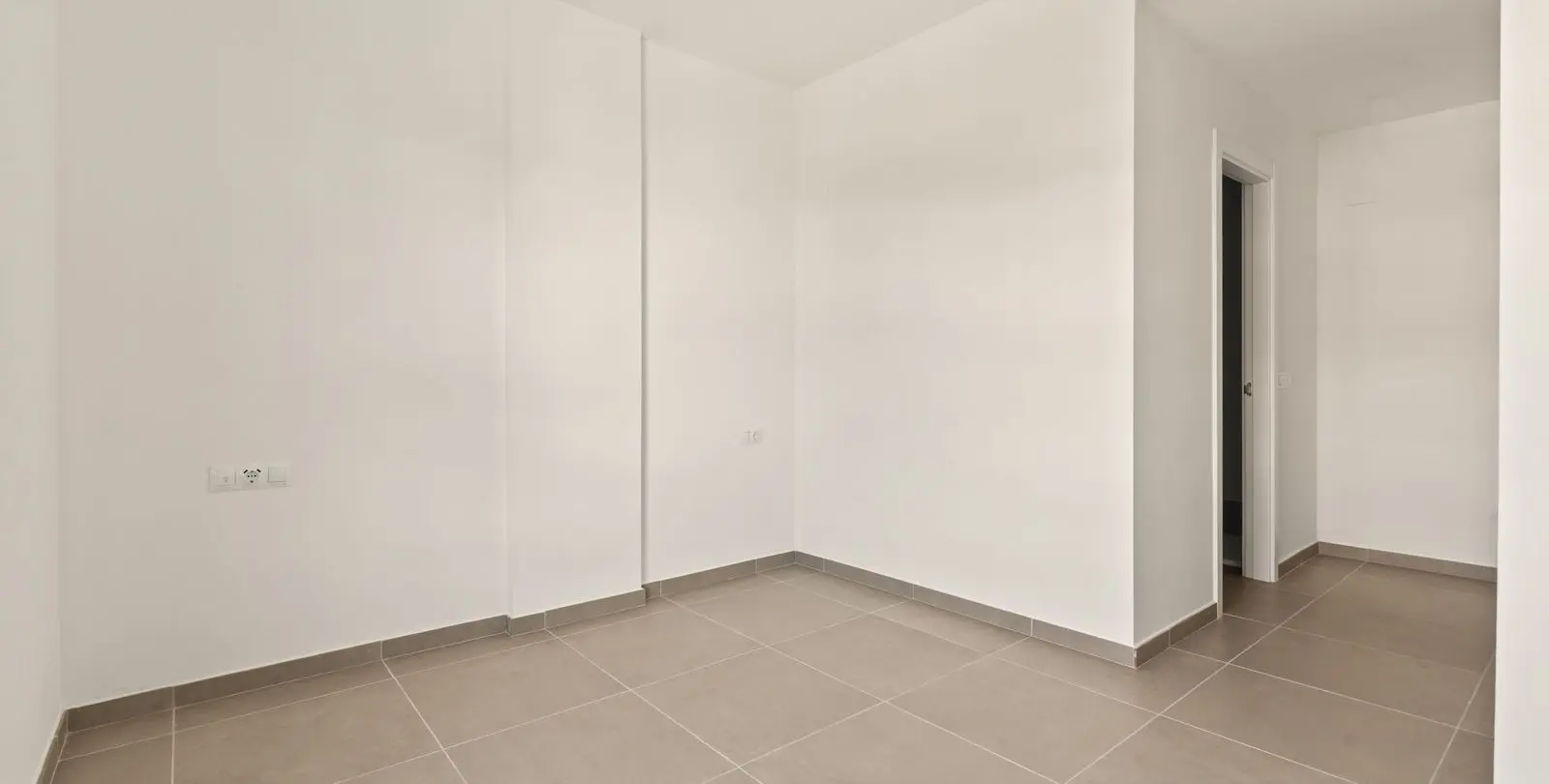 Venta de apartamento en planta media en Benalmadena 11