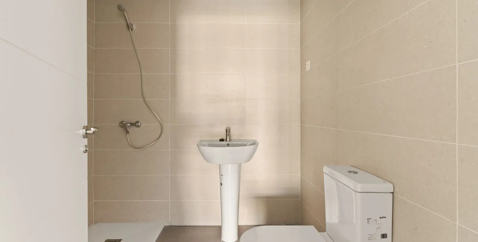 Venta de apartamento en planta media en Benalmadena 19