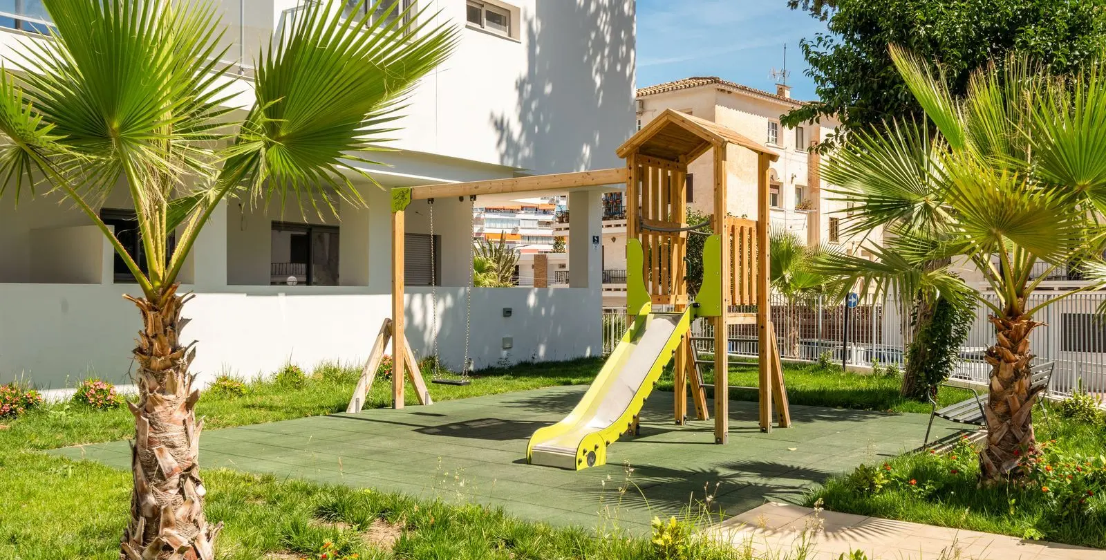 Venta de apartamento en planta media en Benalmadena 22