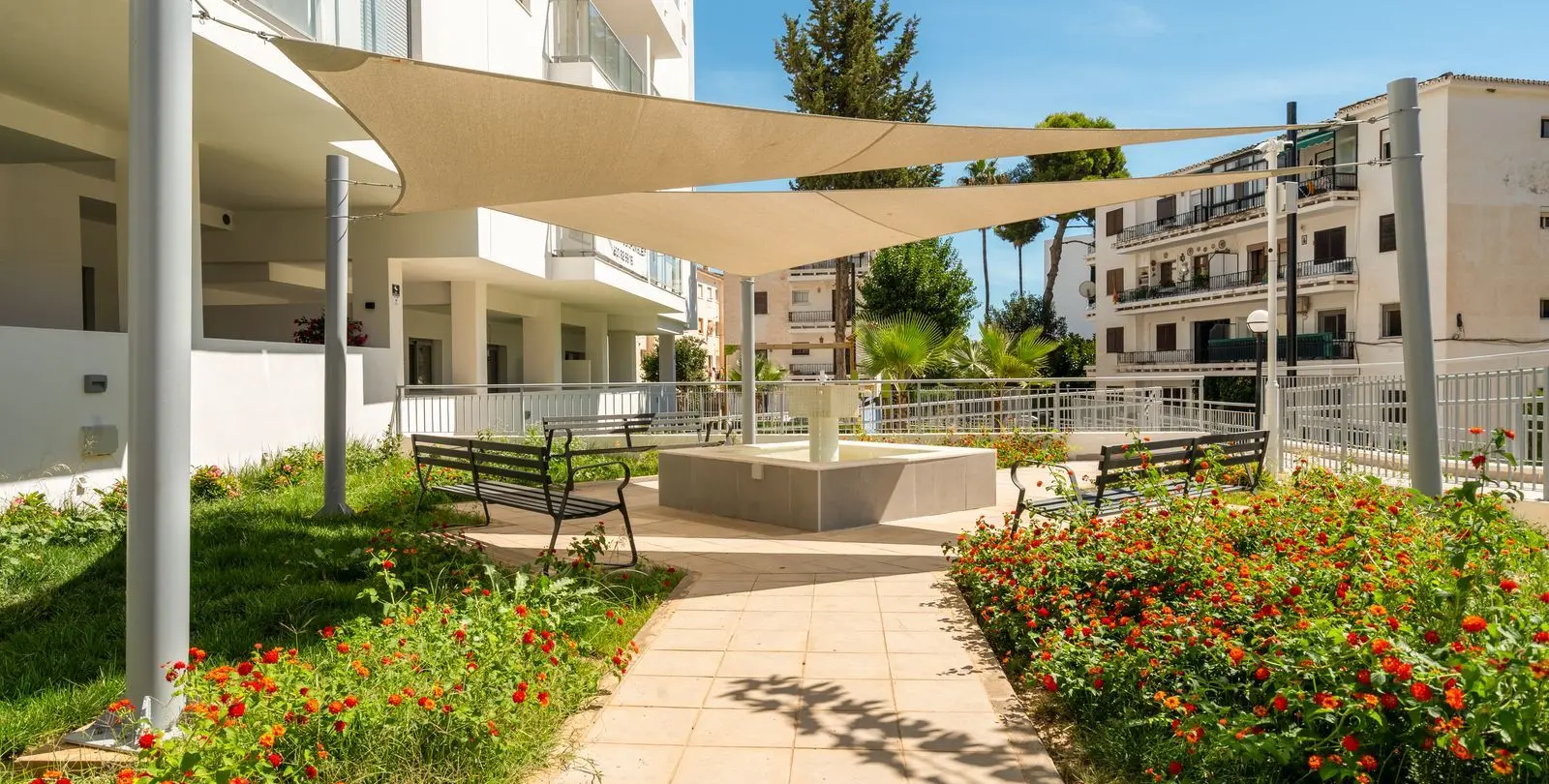 Venta de apartamento en planta media en Benalmadena 23