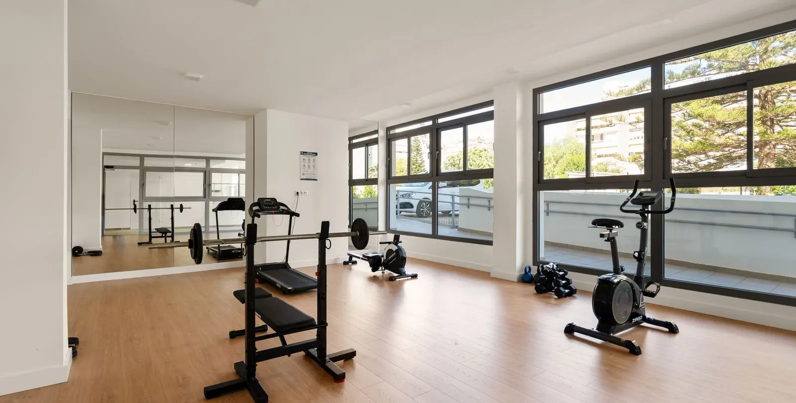 Venta de apartamento en planta media en Benalmadena 27