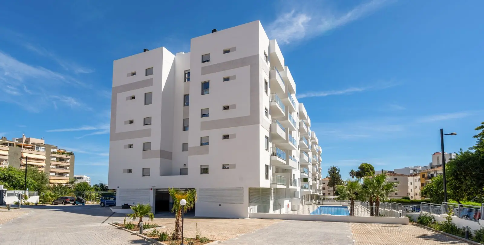 Venta de apartamento en planta media en Benalmadena 29