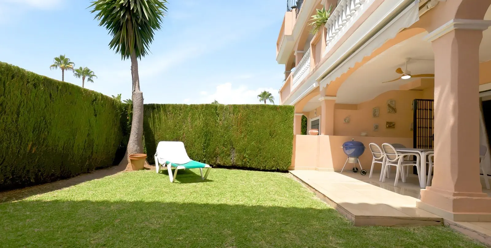 Sale of ground floor apartment in Estepona 4