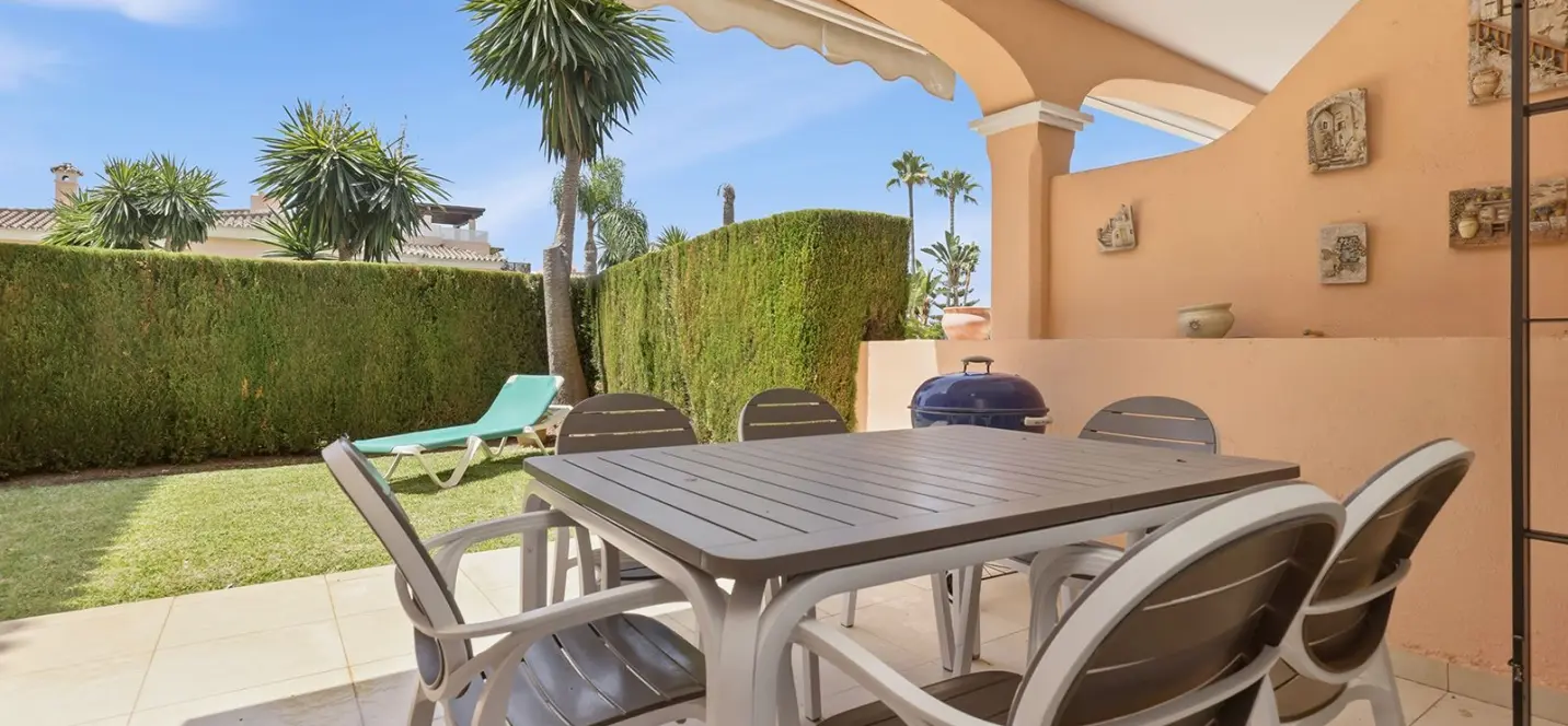 Sale of ground floor apartment in Estepona 4