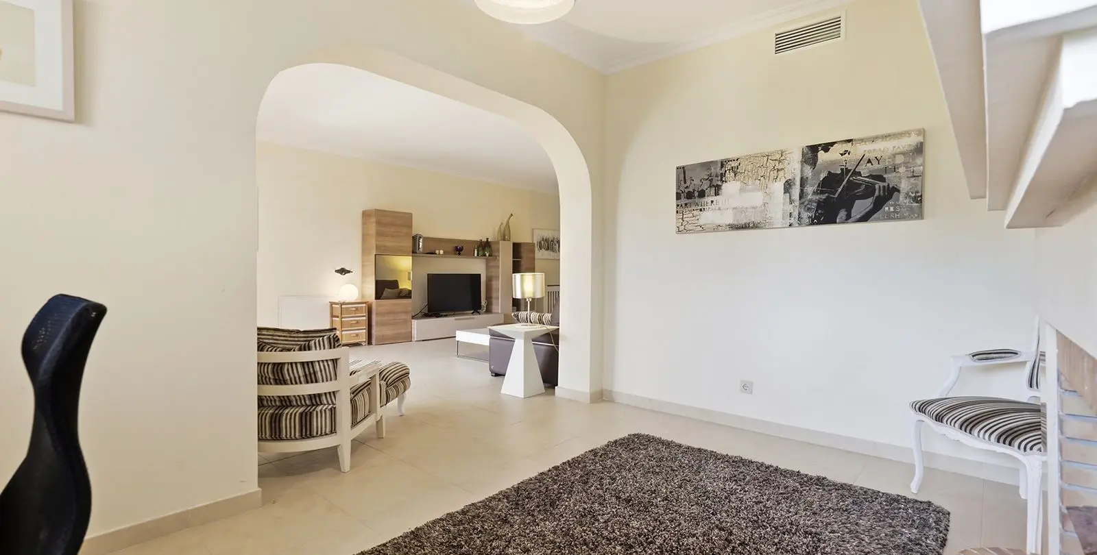 Sale of ground floor apartment in Estepona 7