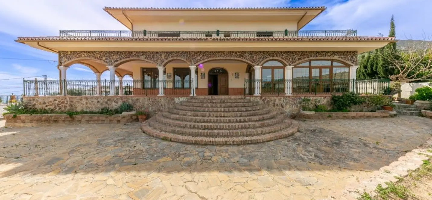 Venta de villa independiente en Churriana 0