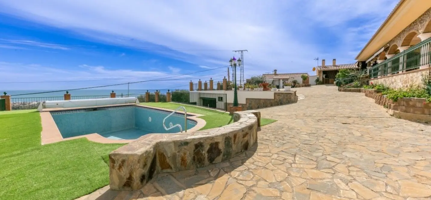 Venta de villa independiente en Churriana 4