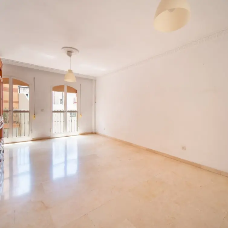 Venta de apartamento en planta media en Fuengirola