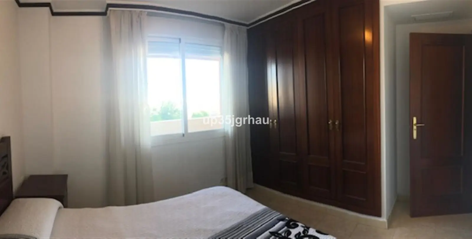 Продажа апартаментов на среднем этаже в Estepona 20