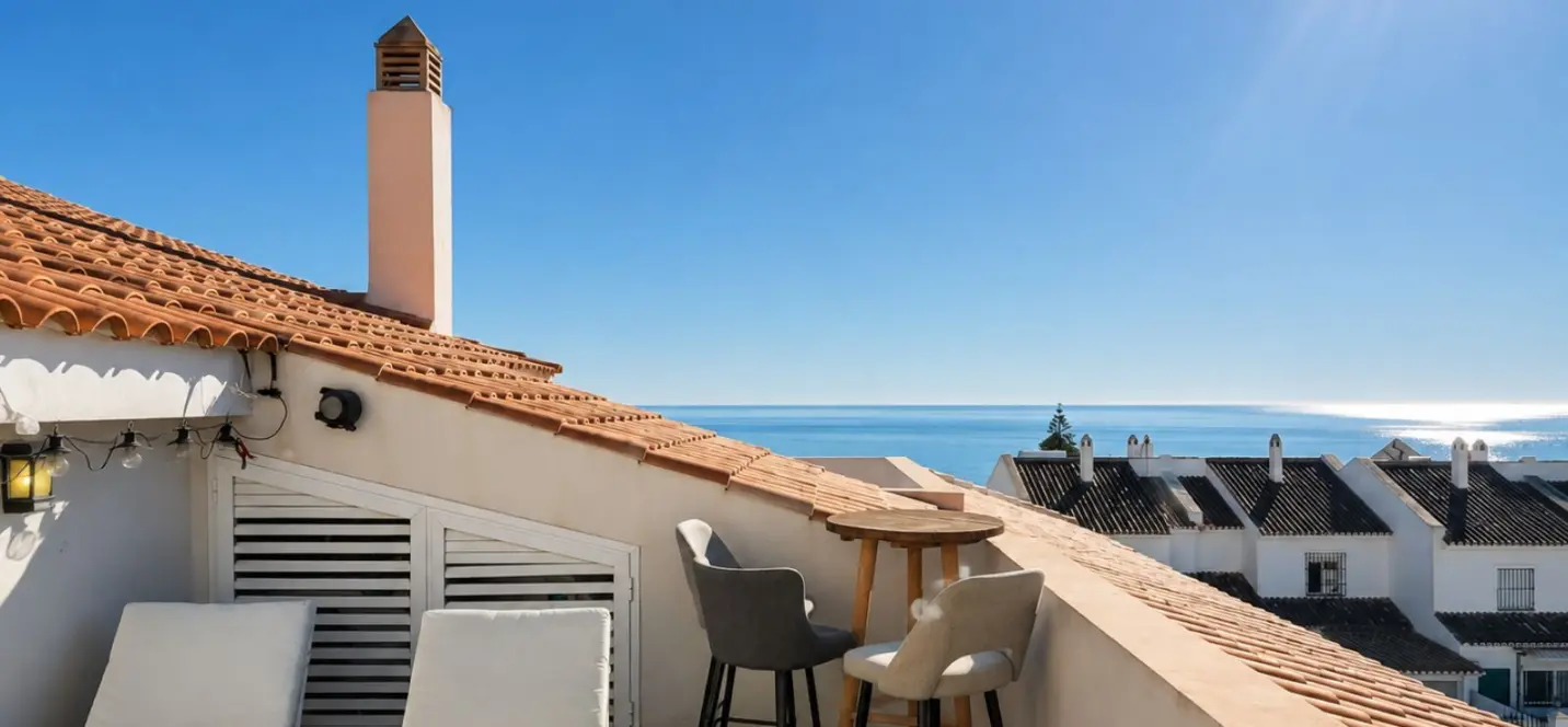 Sale of penthouse duplex in Manilva 1