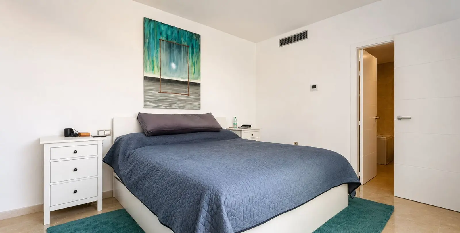 Sale of penthouse duplex in Manilva 11