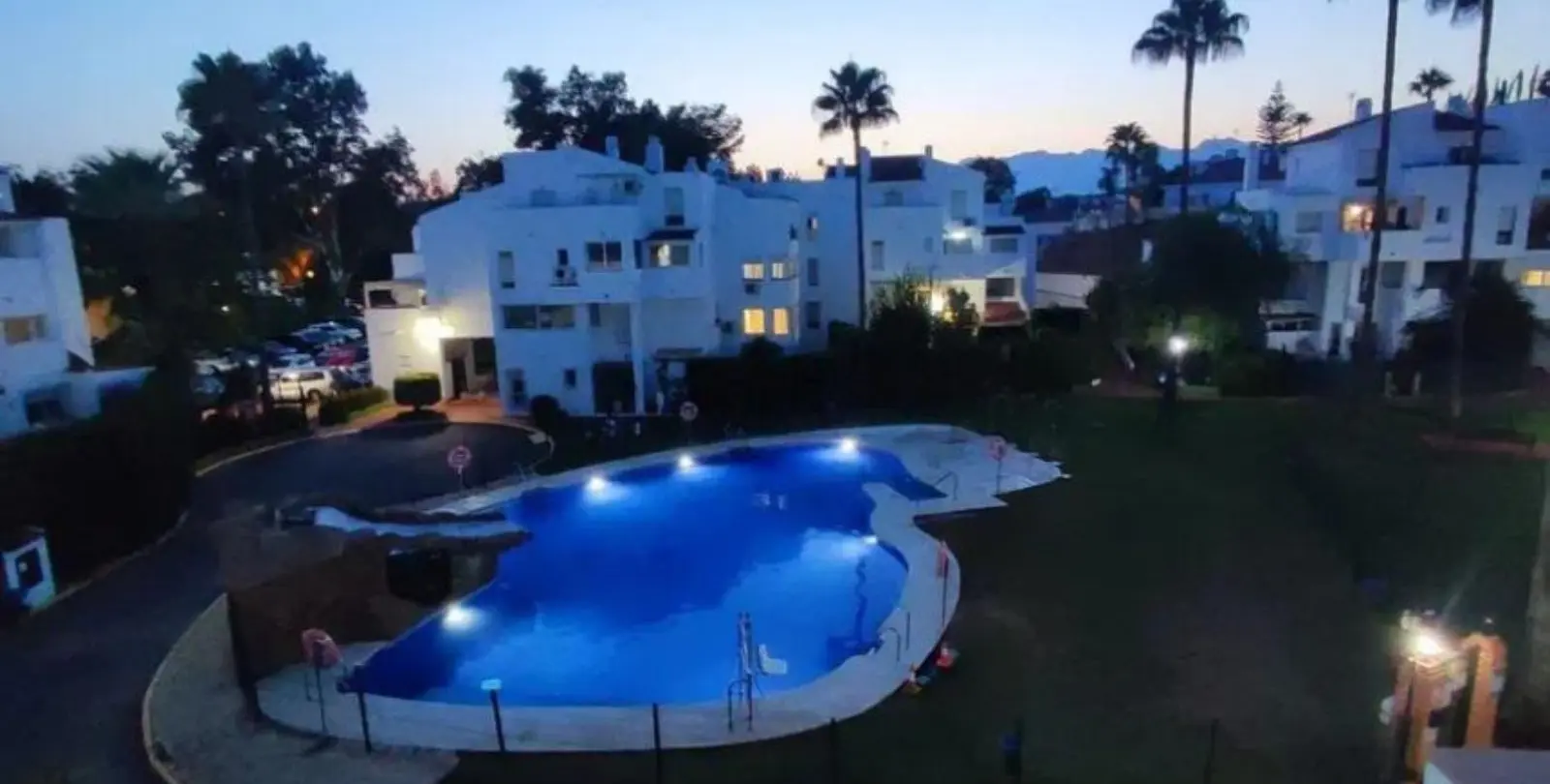 Продажа апартаментов на среднем этаже в Elviria 1
