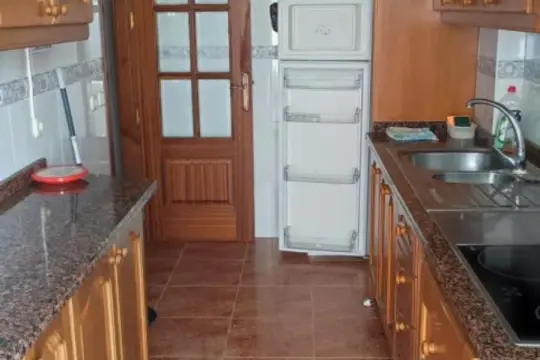 Image 4 thumb