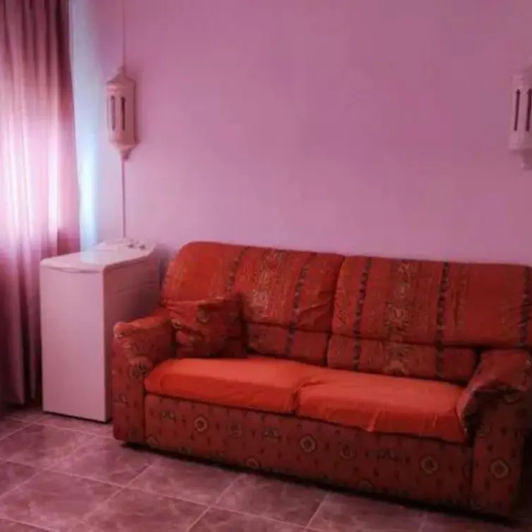 Sale of middle floor apartment in Elviria