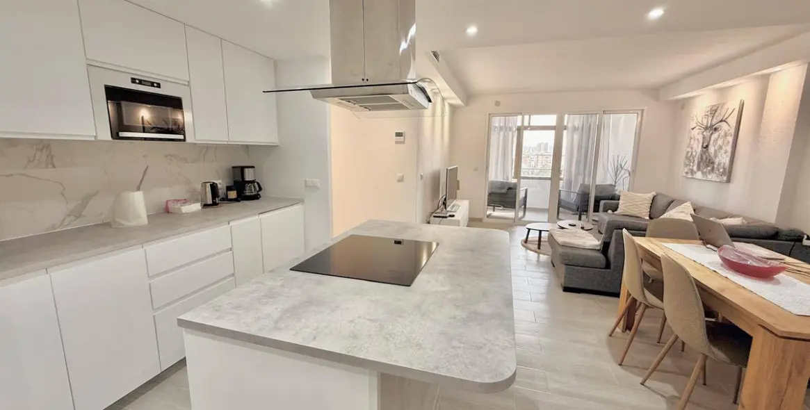 Продажа апартаментов на среднем этаже в Fuengirola 1