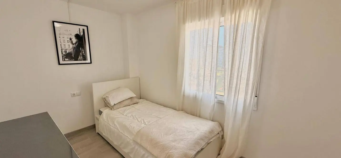 Venta de apartamento en planta media en Fuengirola 3