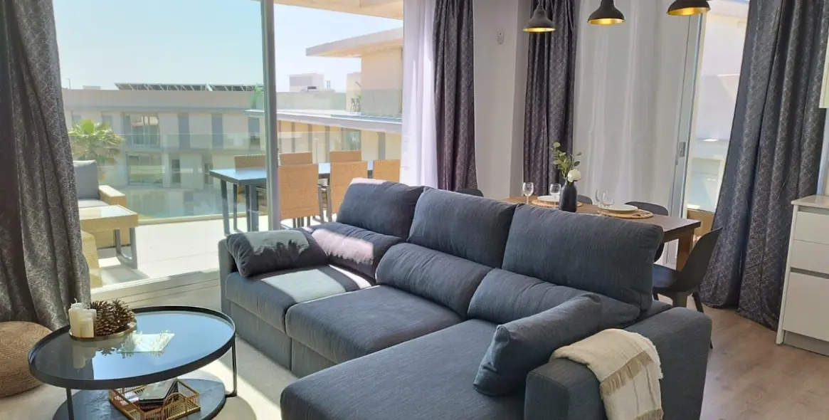 Venta de ático en Estepona 1