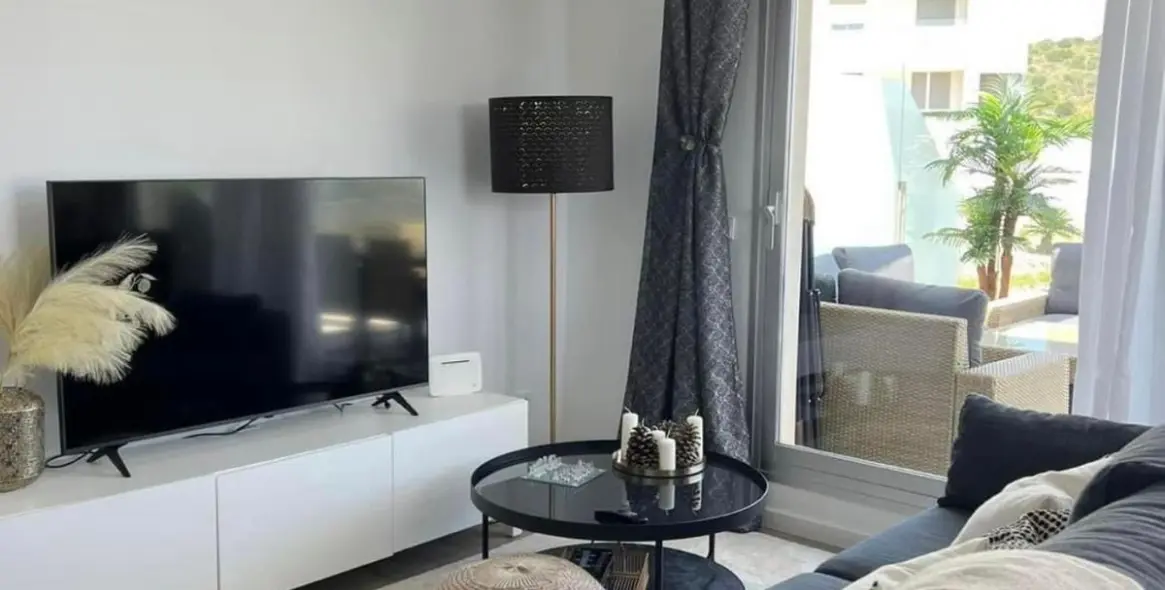 Venta de ático en Estepona 2