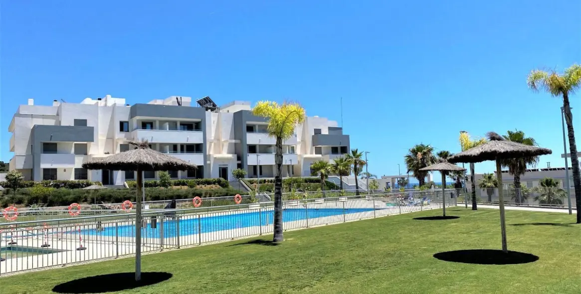 Venta de ático en Estepona 40