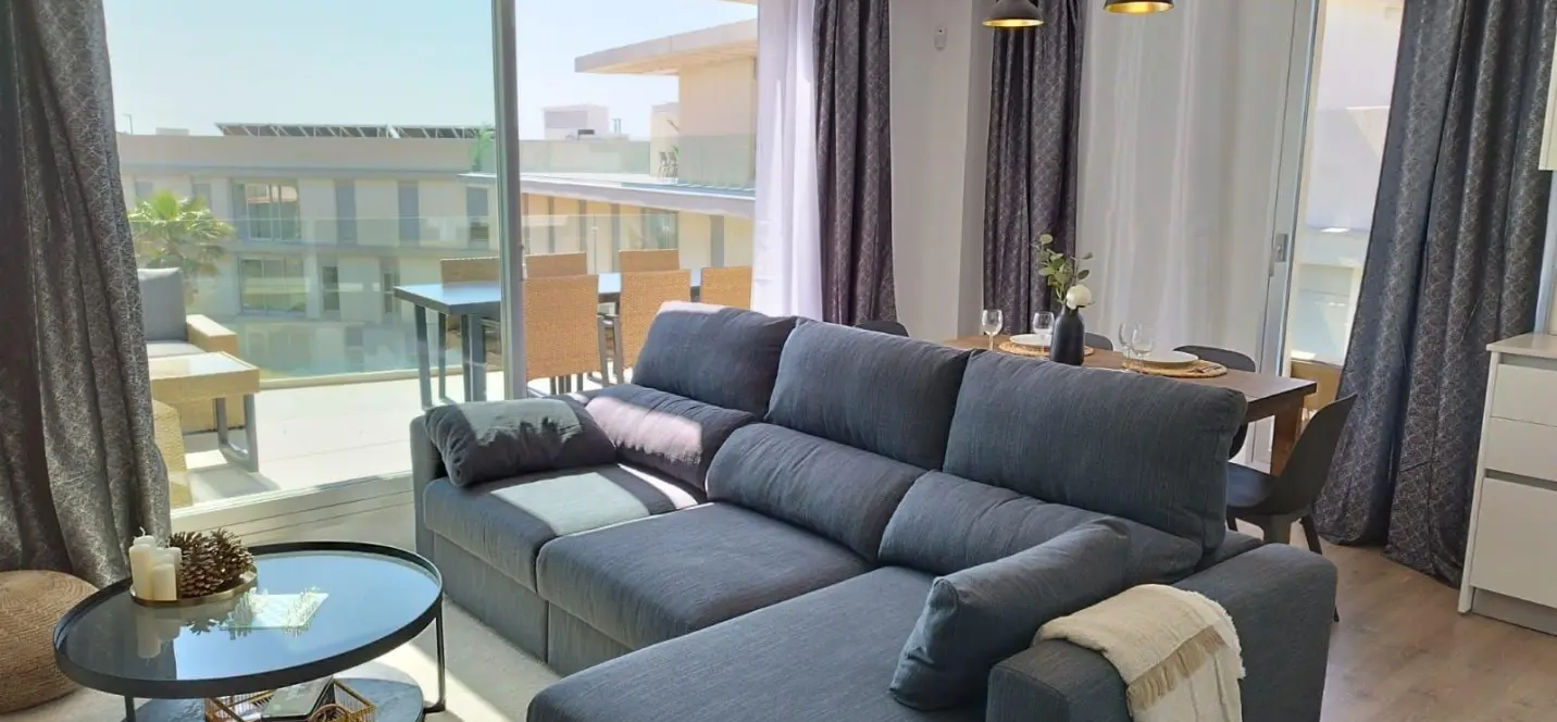 Продажа пентхауса в Estepona 0